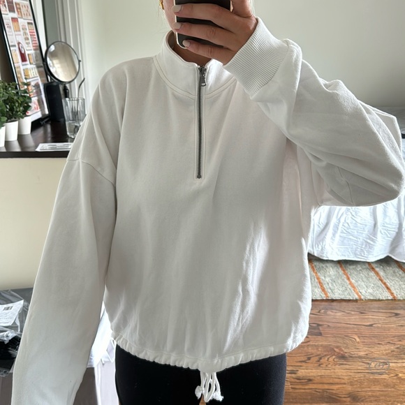 AE Quarter Zip - Picture 1 of 4